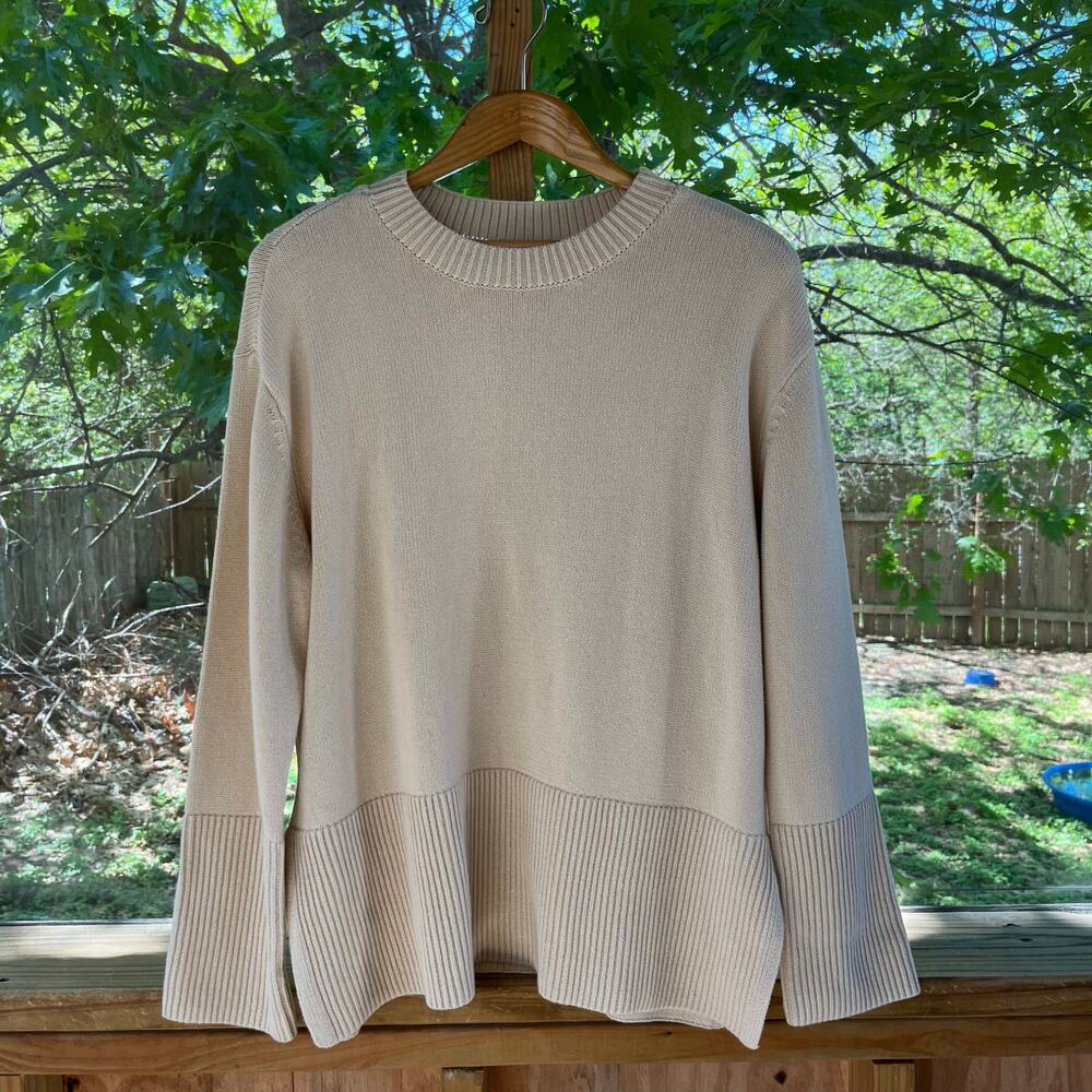 Gap Women's Long Sleeve Taupe Crew Neck Sweater Size L. NEW
